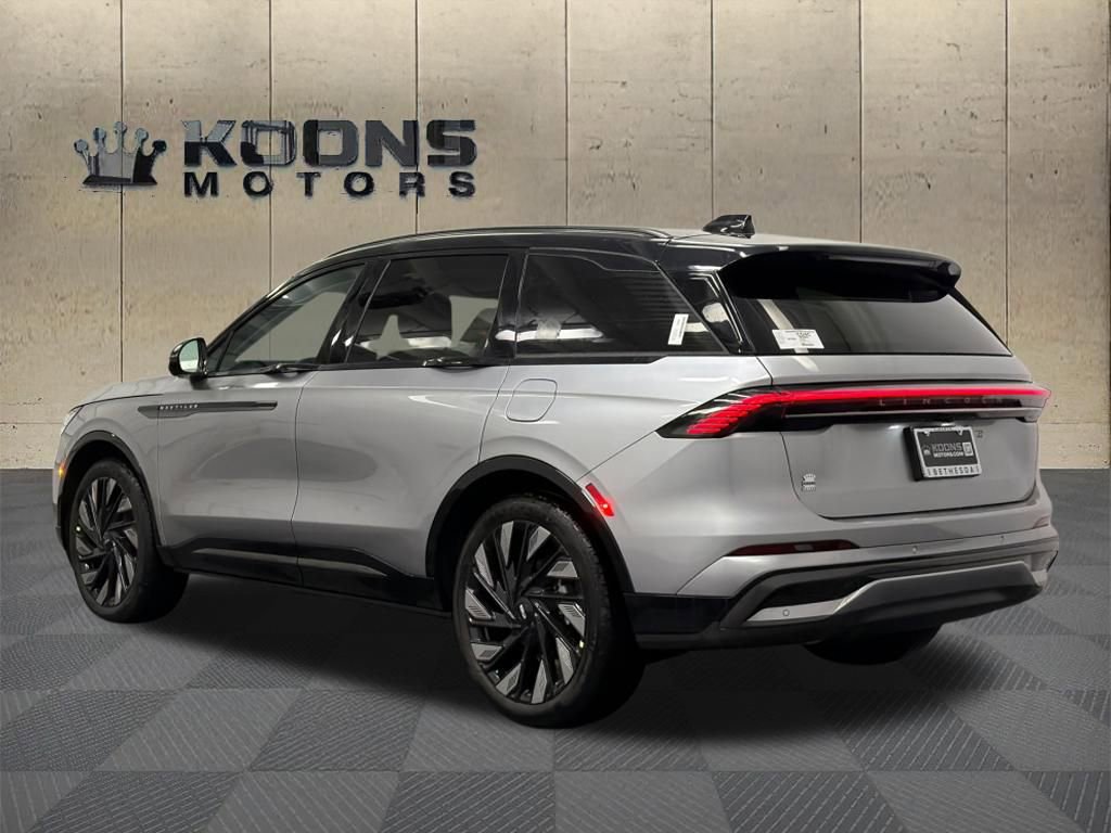 New 2026 Lincoln Nautilus Reserve image 6