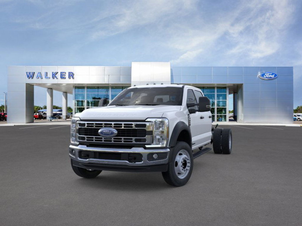 New 2026 Ford F450 XL w/ XL Chrome Package image 2