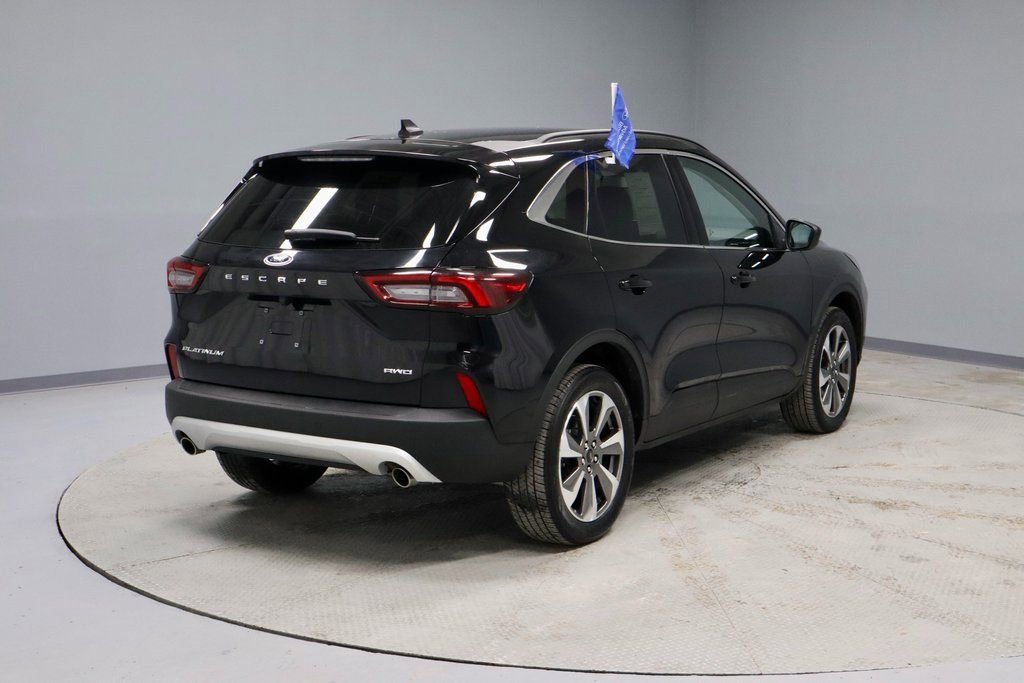 Used 2025 Ford Escape Platinum image 12
