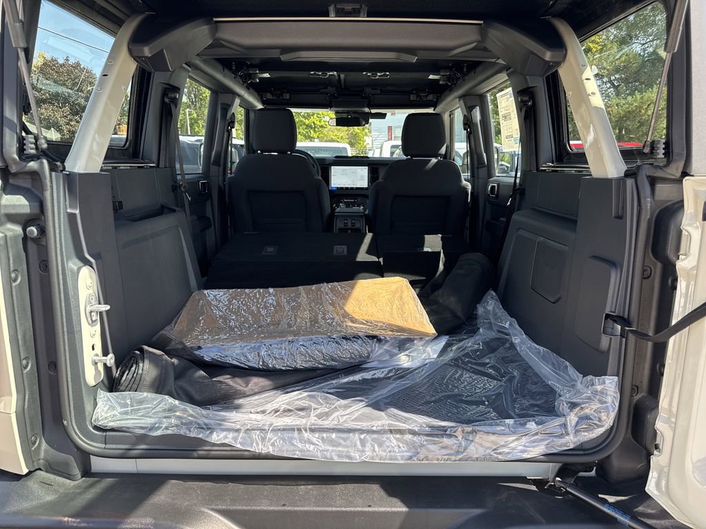 New 2025 Ford Bronco 4-Door image 11