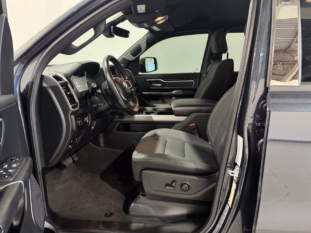 Used 2022 RAM 1500 Big Horn AWD/4WD image 13