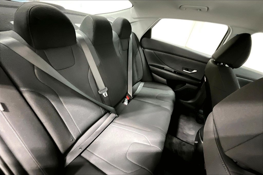 New 2026 Hyundai Elantra SE FWD image 8