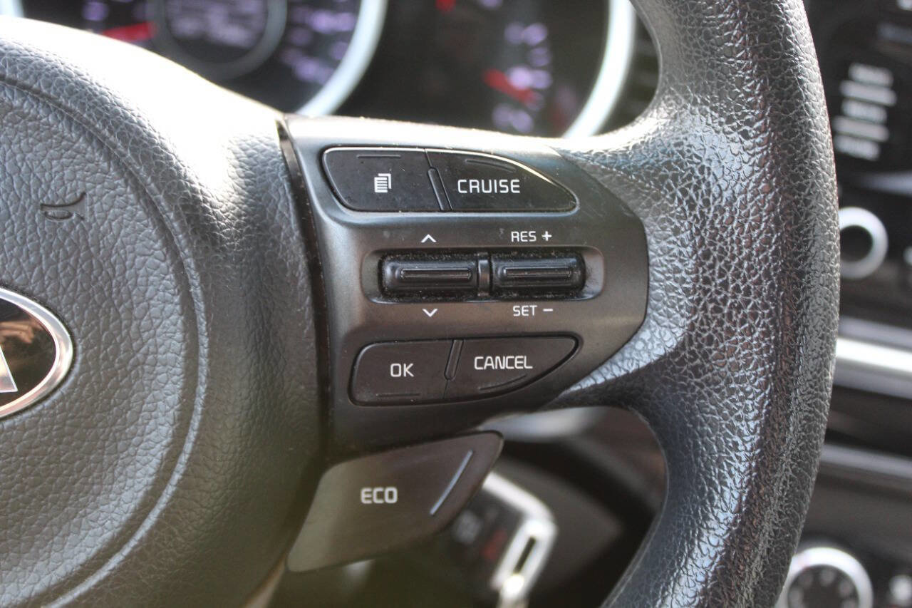 Used 2015 Kia Optima LX image 25