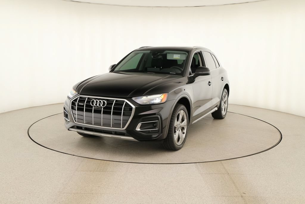 Used 2021 Audi Q5 2.0T Premium Plus w/ Premium Plus Package AWD/4WD image 12