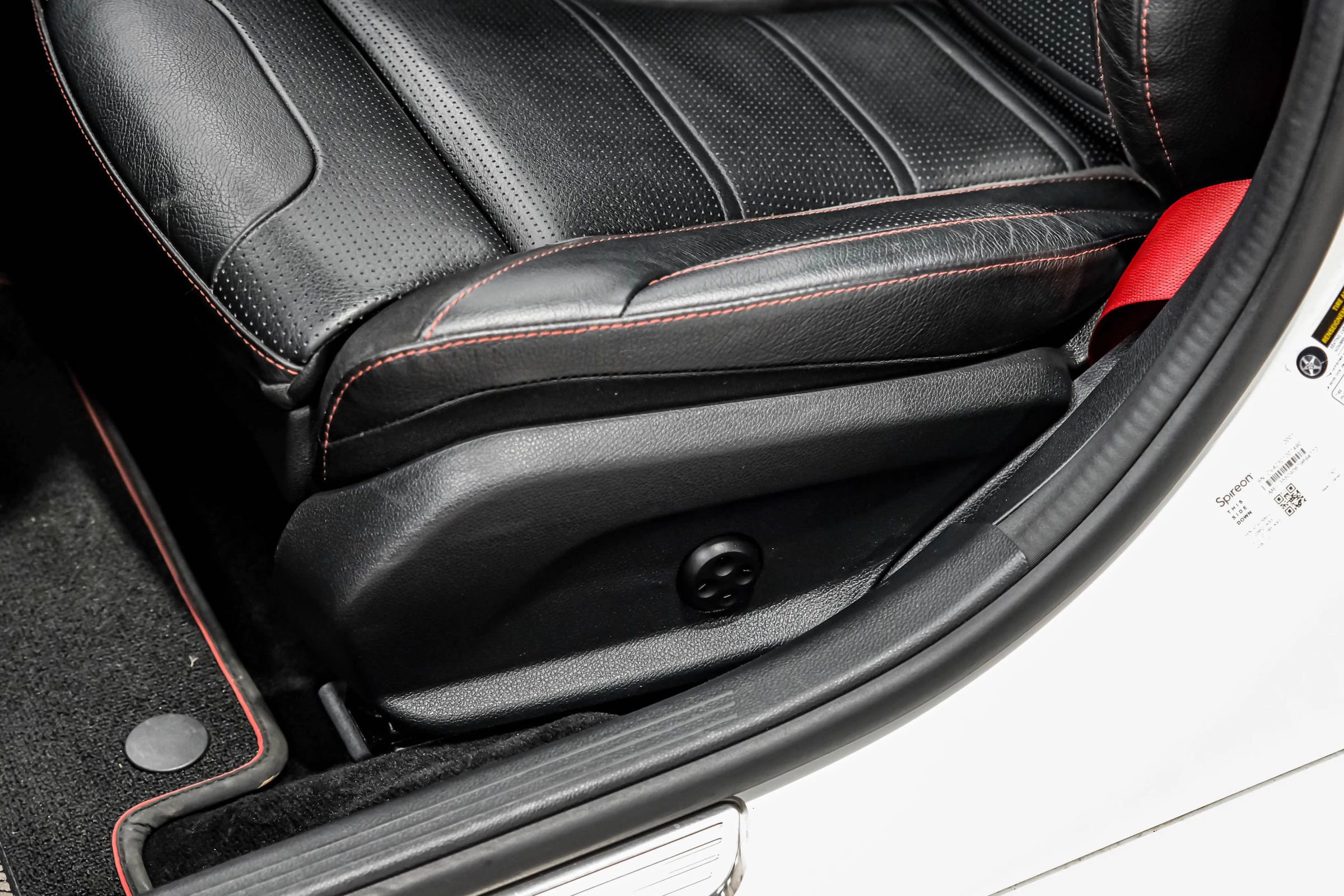 Used 2016 Mercedes-Benz C 450 AMG image 41