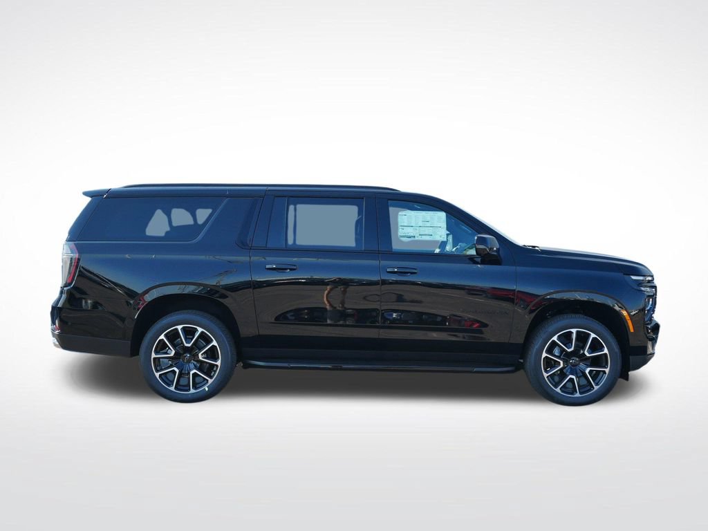 New 2026 Chevrolet Suburban RST w/ Comfort Package AWD/4WD image 2