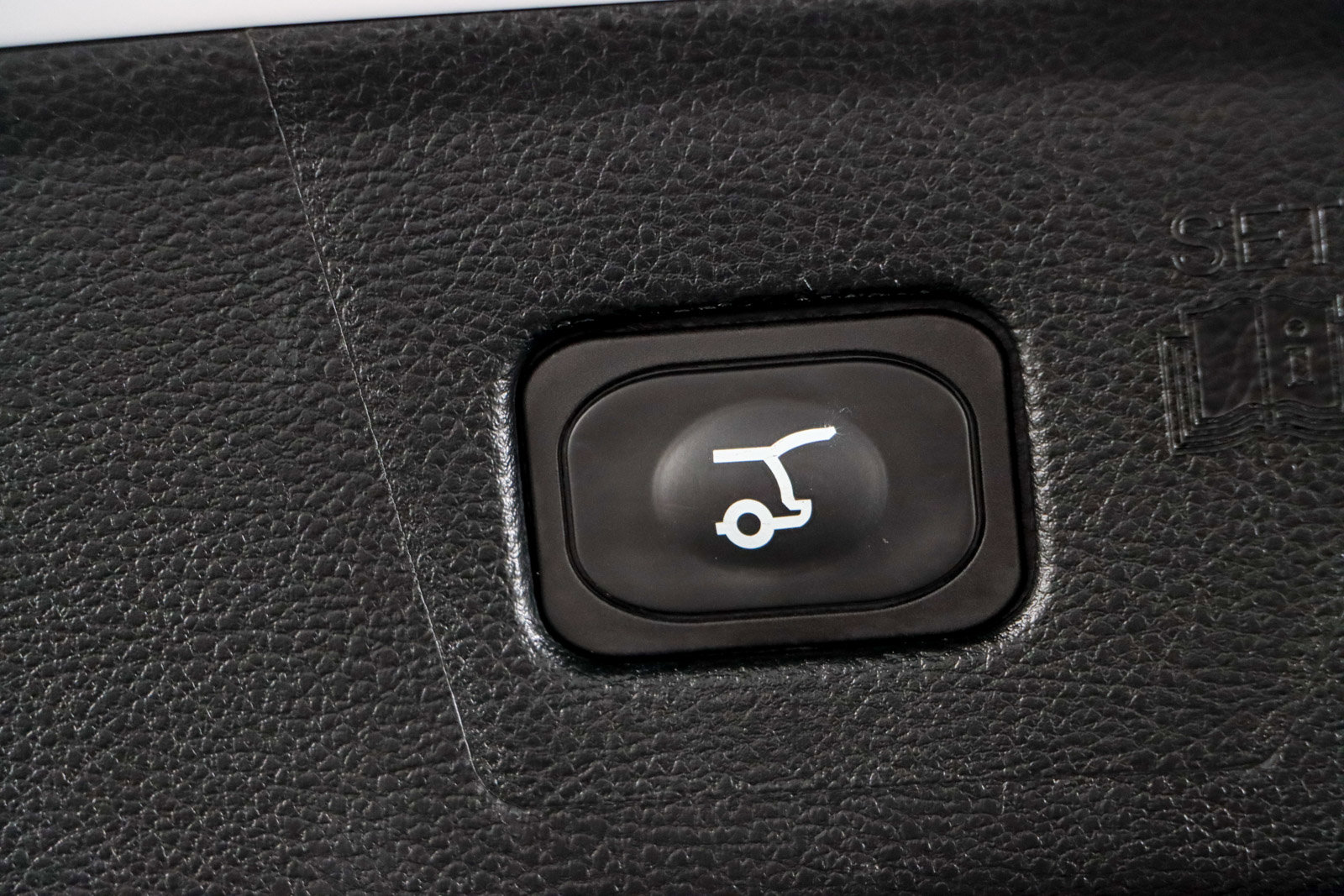 Used 2022 Ford Edge SEL w/ Convenience Package image 29