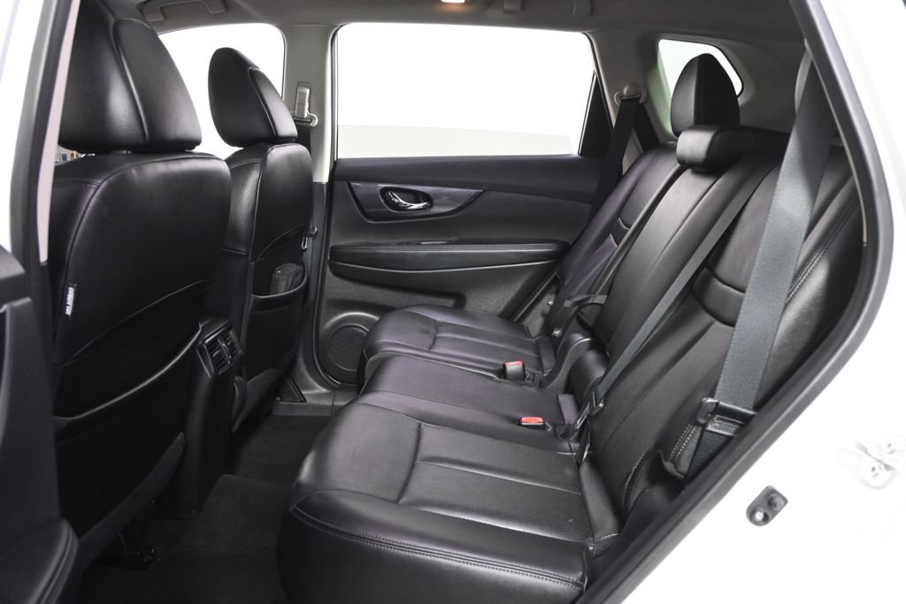 Used 2016 Nissan Rogue SL w/ SL Premium Package AWD/4WD image 21
