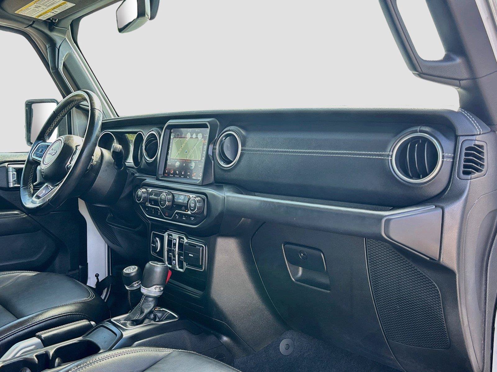 Used 2020 Jeep Gladiator Overland AWD/4WD image 28