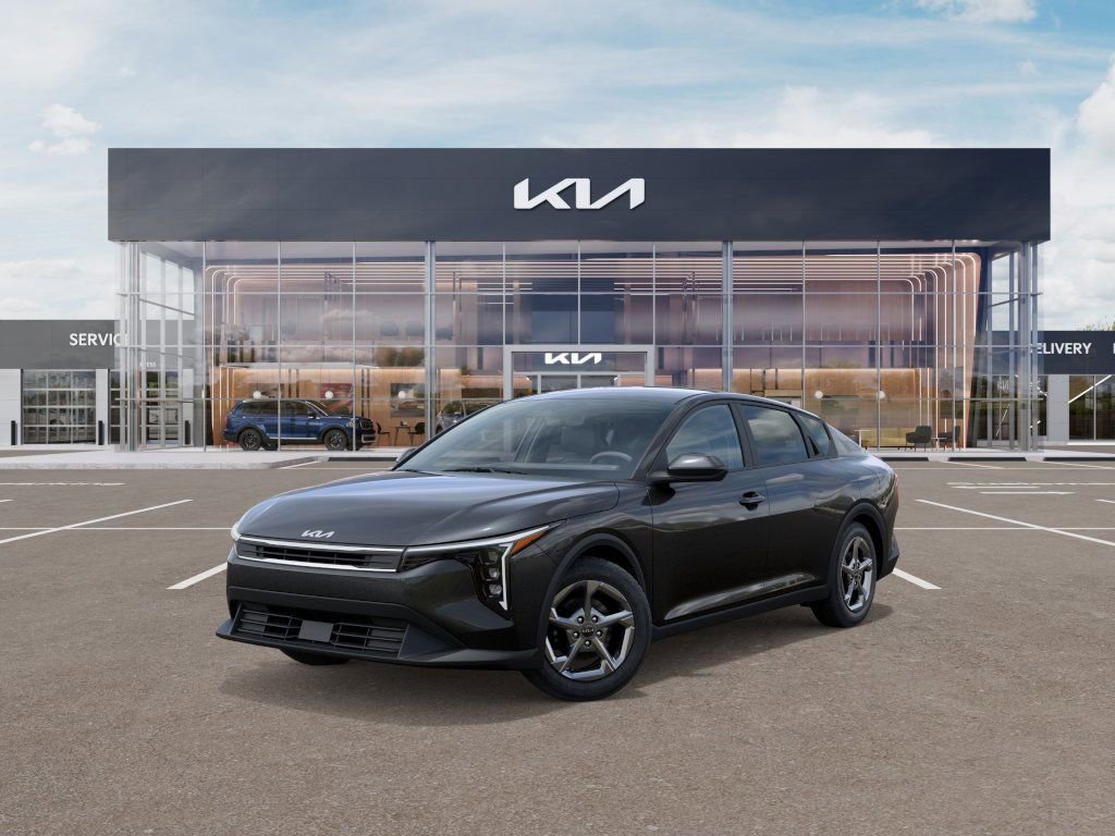 New 2026 Kia K4 LXS image 1