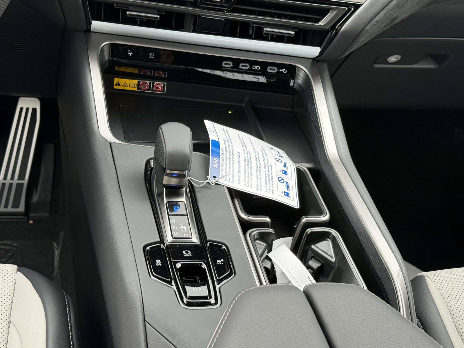 New 2026 Lexus TX 500h AWD image 15