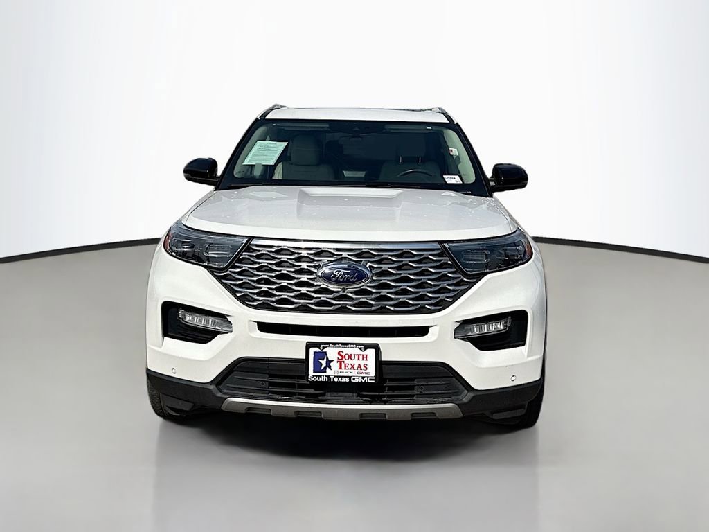 Used 2023 Ford Explorer Platinum w/ Technology Package image 2