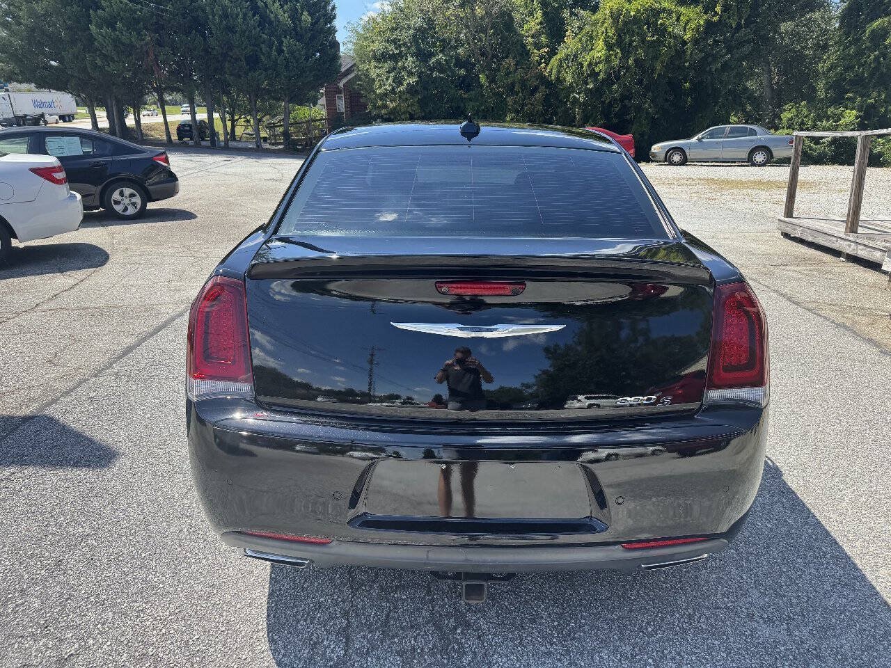 Used 2016 Chrysler 300 S w/ 300S Premium Group RWD image 4