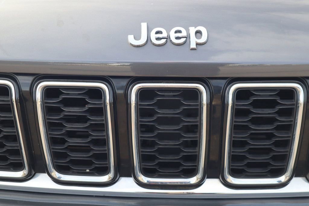Used 2022 Jeep Grand Cherokee L Limited AWD/4WD image 48
