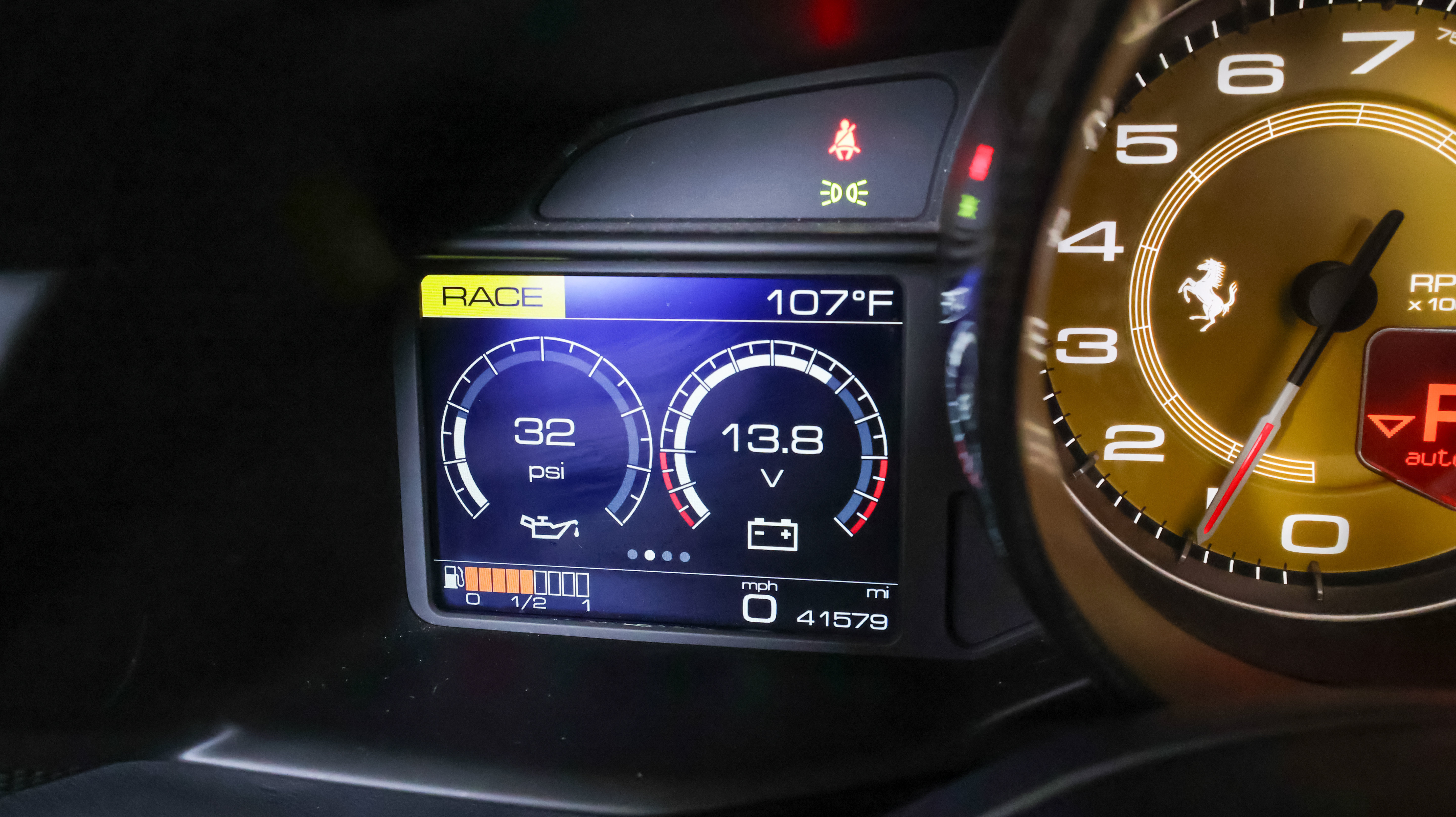Used 2019 Ferrari 488 Spider RWD image 33