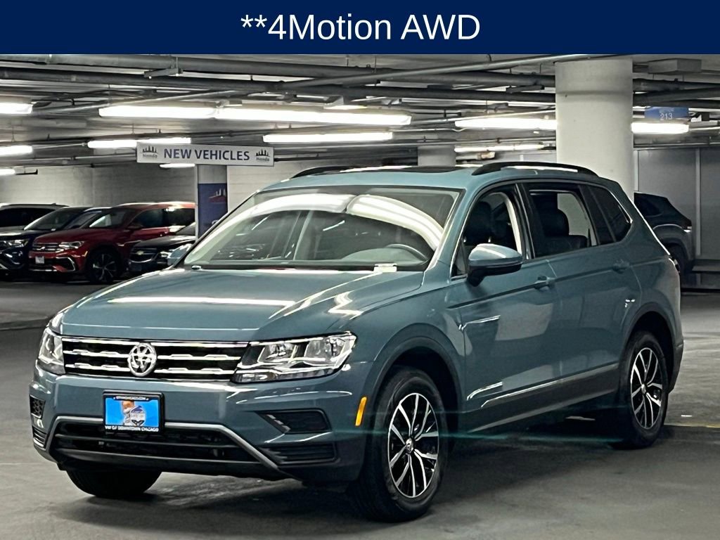 Certified 2021 Volkswagen Tiguan SE w/ Panoramic Sunroof Package image 3