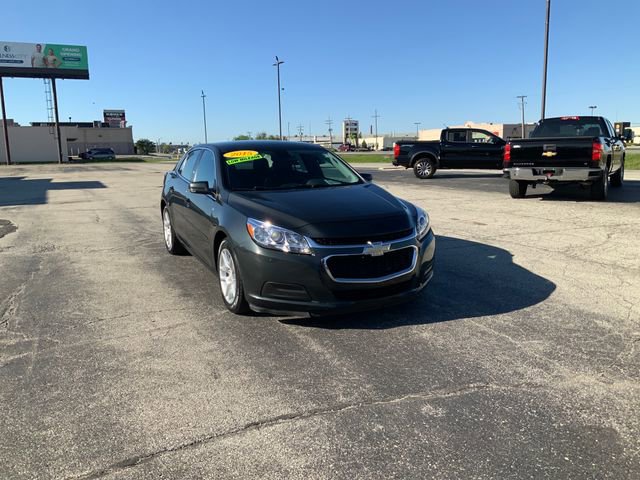 Used 2015 Chevrolet Malibu LT w/ Power Convenience Package FWD image 4