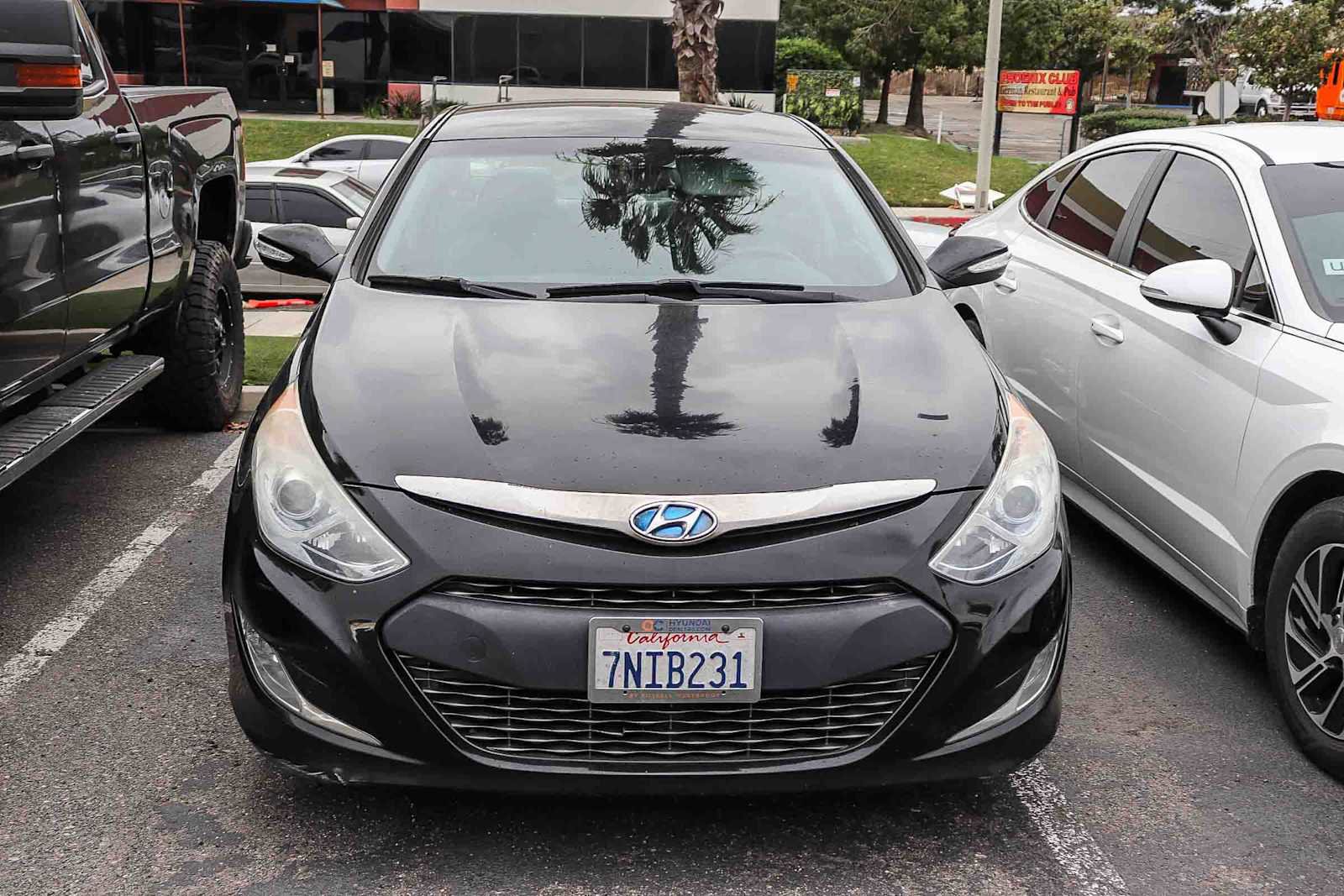 Used 2015 Hyundai Sonata Hybrid image 2