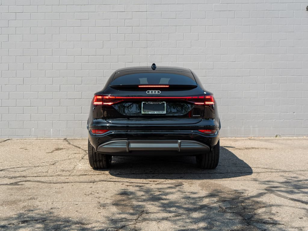 New 2027 Audi Q6 e-tron Premium AWD/4WD image 5