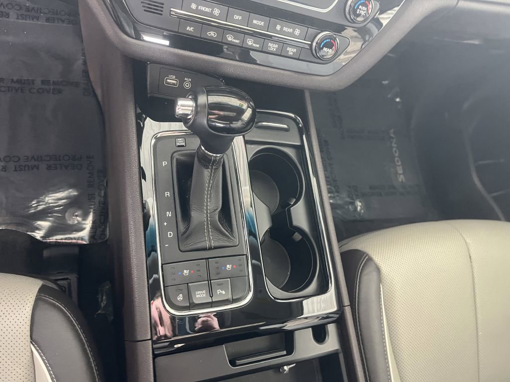 Used 2016 Kia Sedona SX Limited image 28