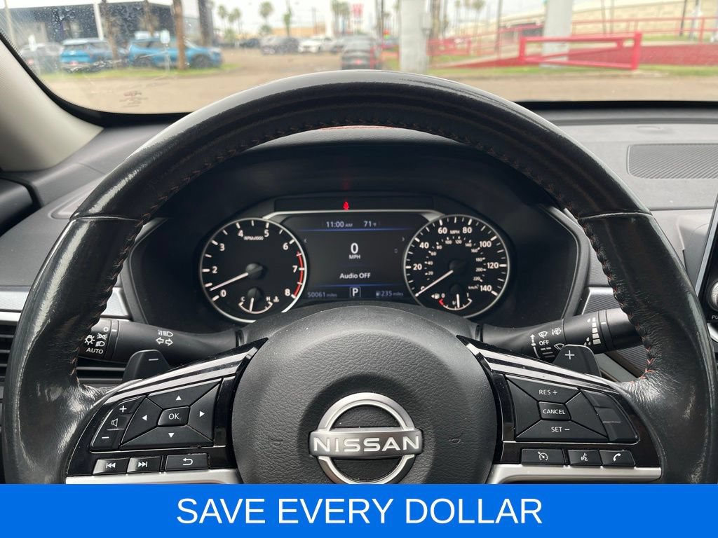 Used 2023 Nissan Altima 2.5 SR FWD image 7