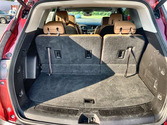 Used 2018 Buick Enclave Essence FWD image 24