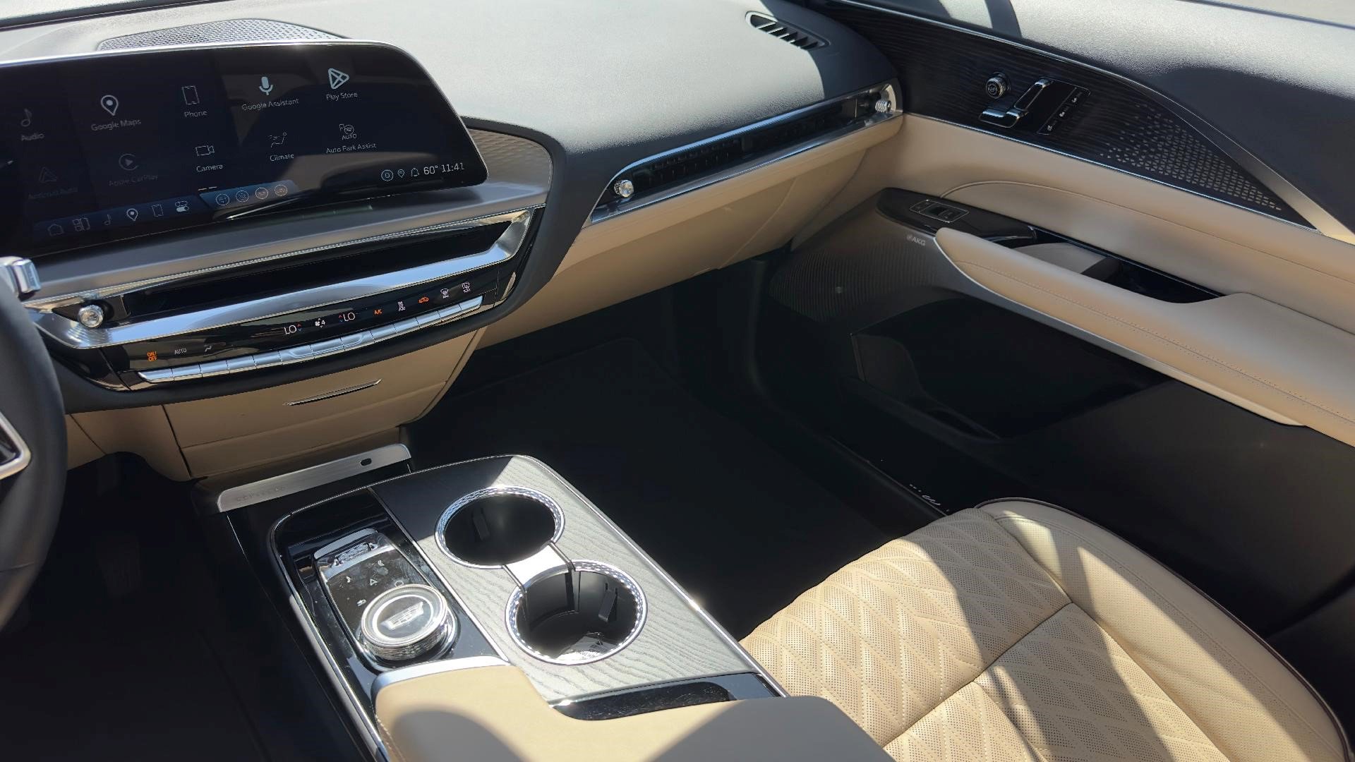 Certified 2024 Cadillac Lyriq Sport w/ Nappa Leather Package image 13