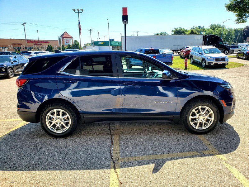 Used 2022 Chevrolet Equinox LT FWD image 4