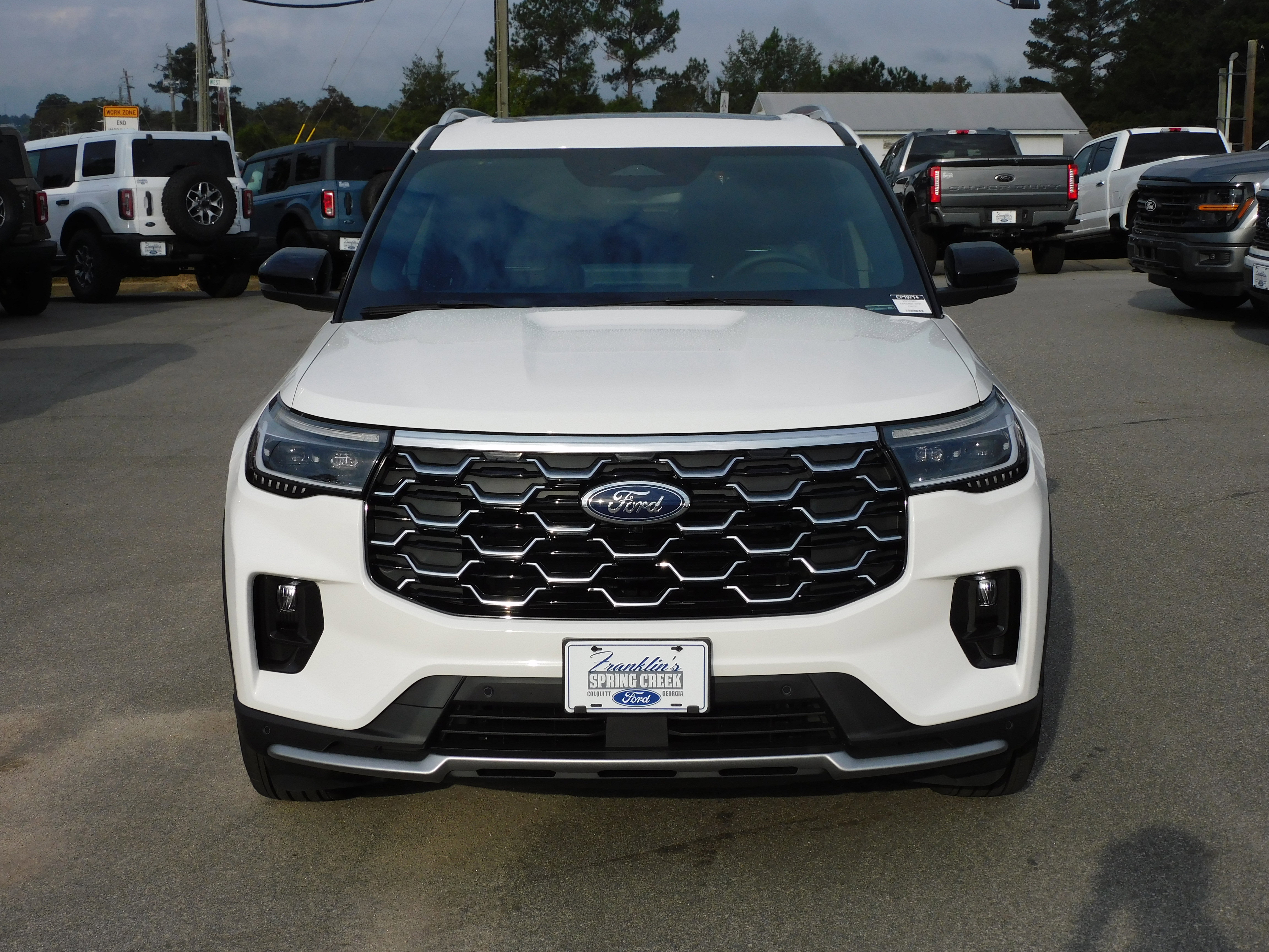 New 2025 Ford Explorer Platinum image 3