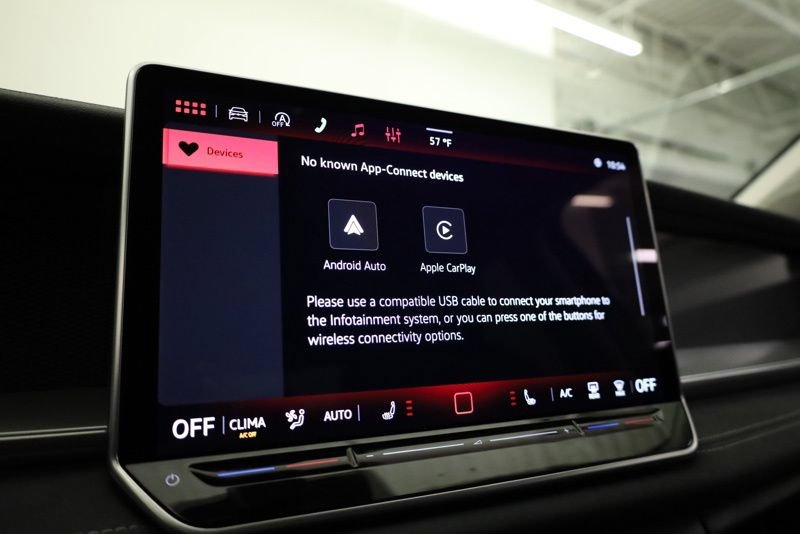New 2026 Volkswagen Tiguan SE AWD/4WD image 17