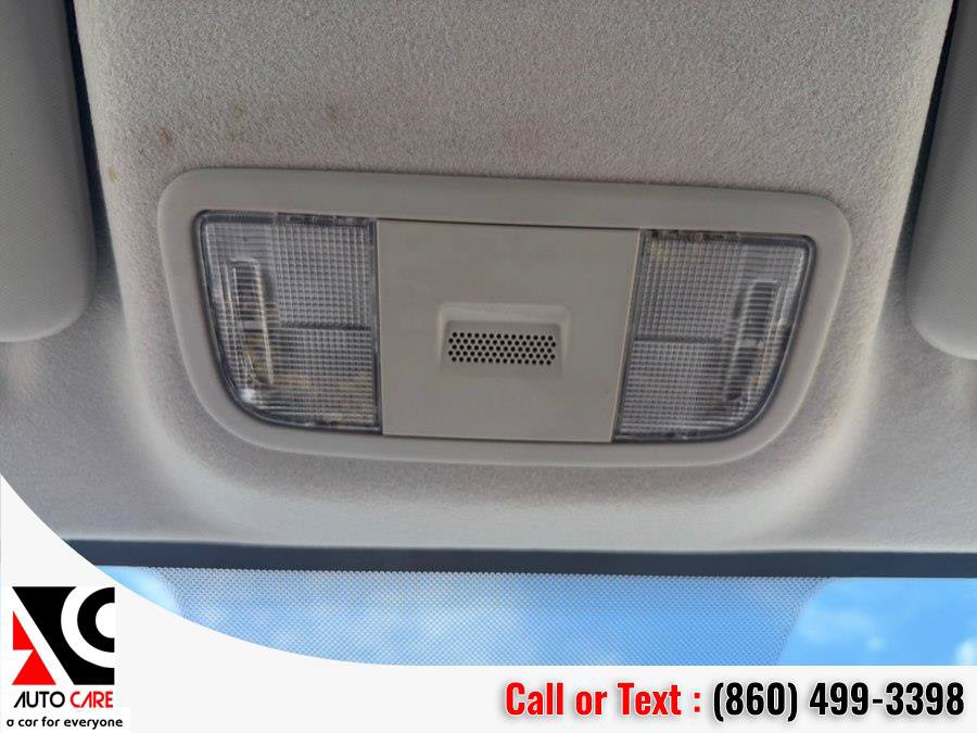 Used 2017 Honda Fit LX image 25