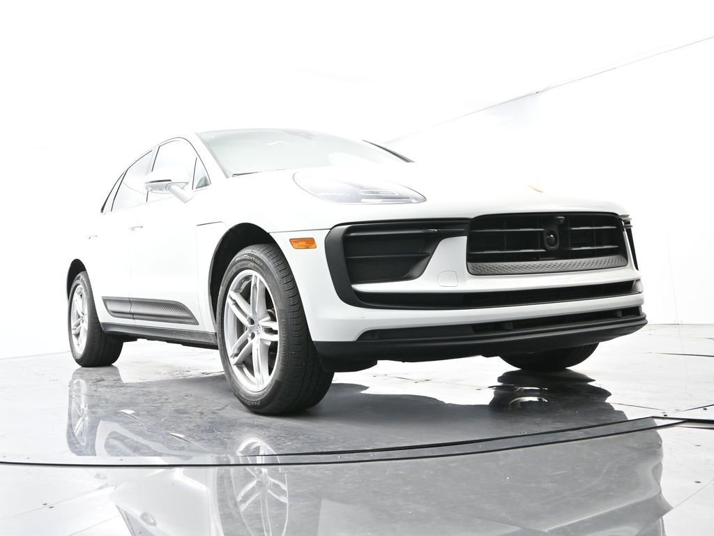 Certified 2023 Porsche Macan AWD/4WD image 54