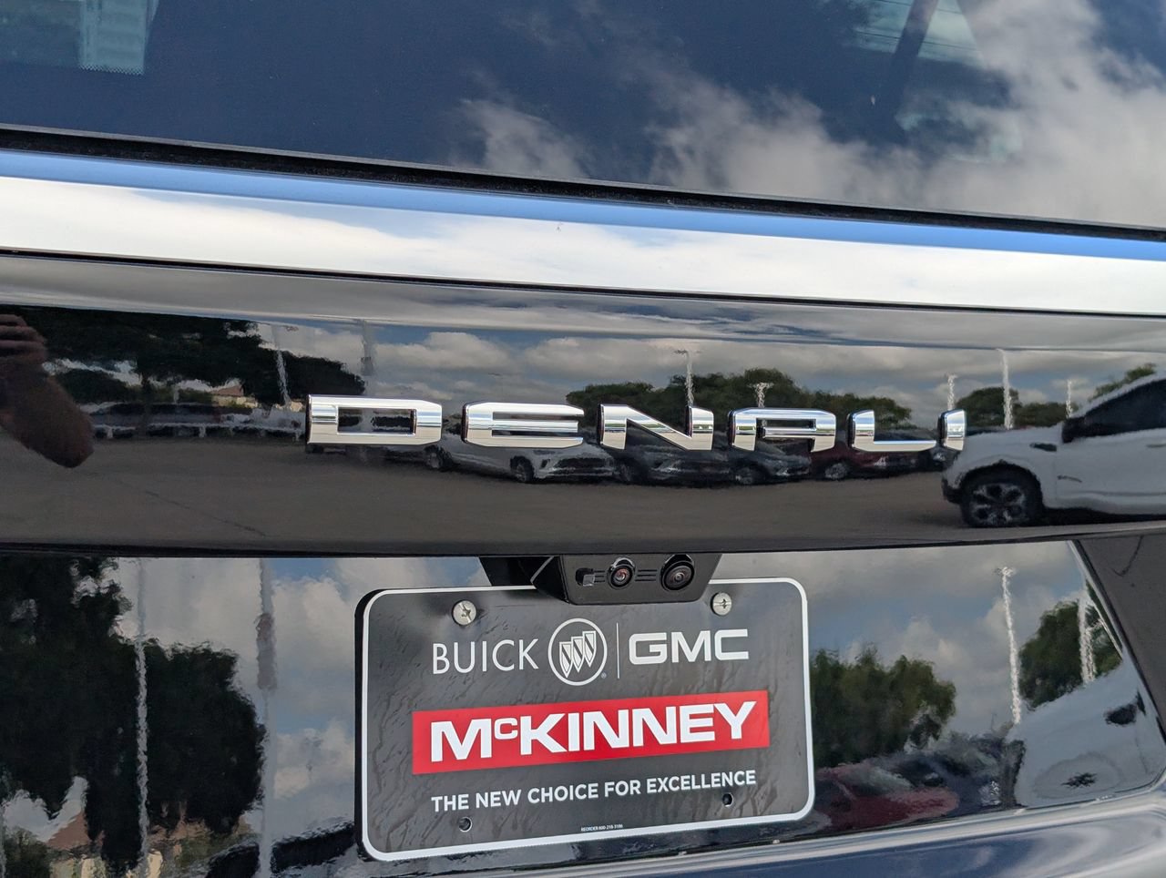 New 2026 GMC Yukon Denali w/ Advanced Technology Package AWD/4WD image 7