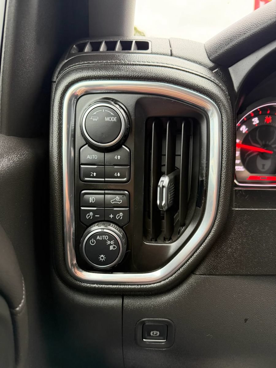 Used 2020 Chevrolet Silverado 1500 RST AWD/4WD image 23