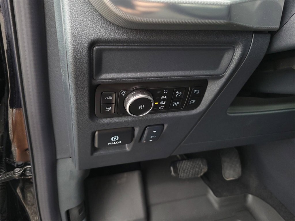 New 2025 Ford F150 Lariat w/ Equipment Group 502A High image 8