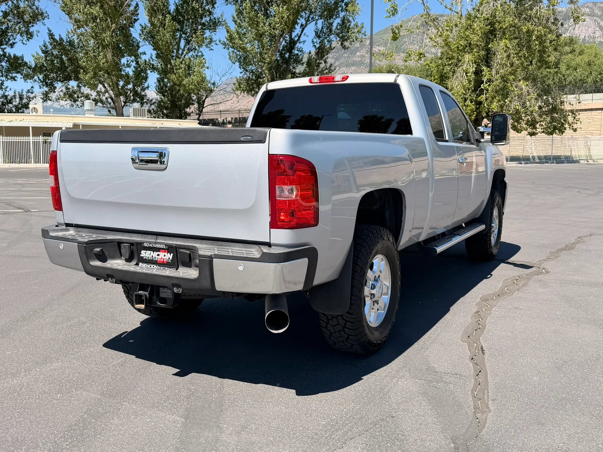 Used 2013 Chevrolet Silverado 2500 LT w/ Interior Plus Package AWD/4WD image 7