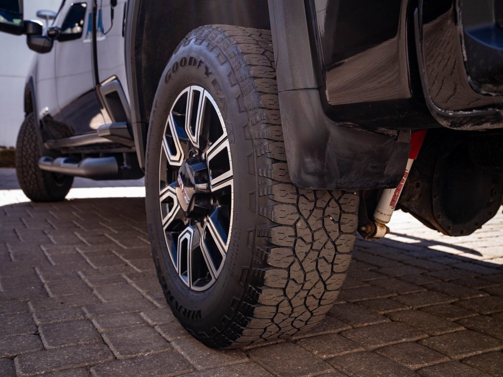 Used 2023 GMC Sierra 2500 AT4 w/ Gooseneck/5TH Wheel Package image 46