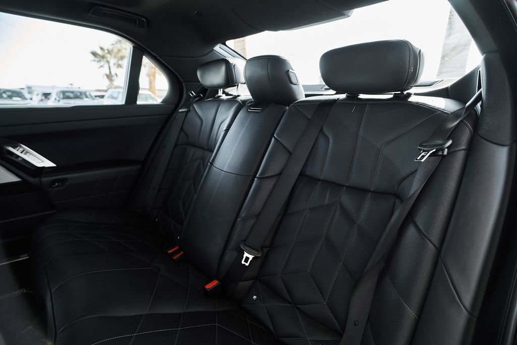 Used 2024 BMW 740i w/ Premium Package RWD image 24