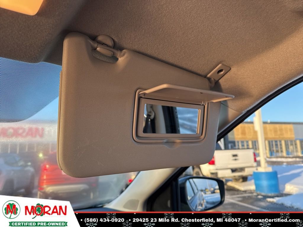 Used 2025 Nissan Kicks Play S image 21