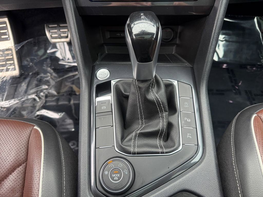 Used 2022 Volkswagen Tiguan SEL R-Line image 20