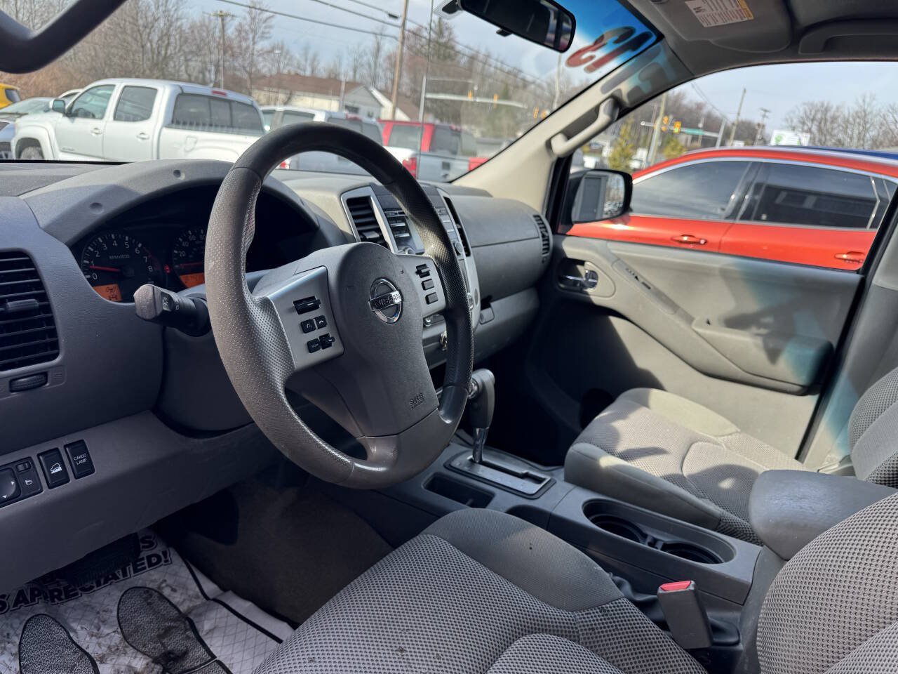Used 2013 Nissan Frontier SV AWD/4WD image 15