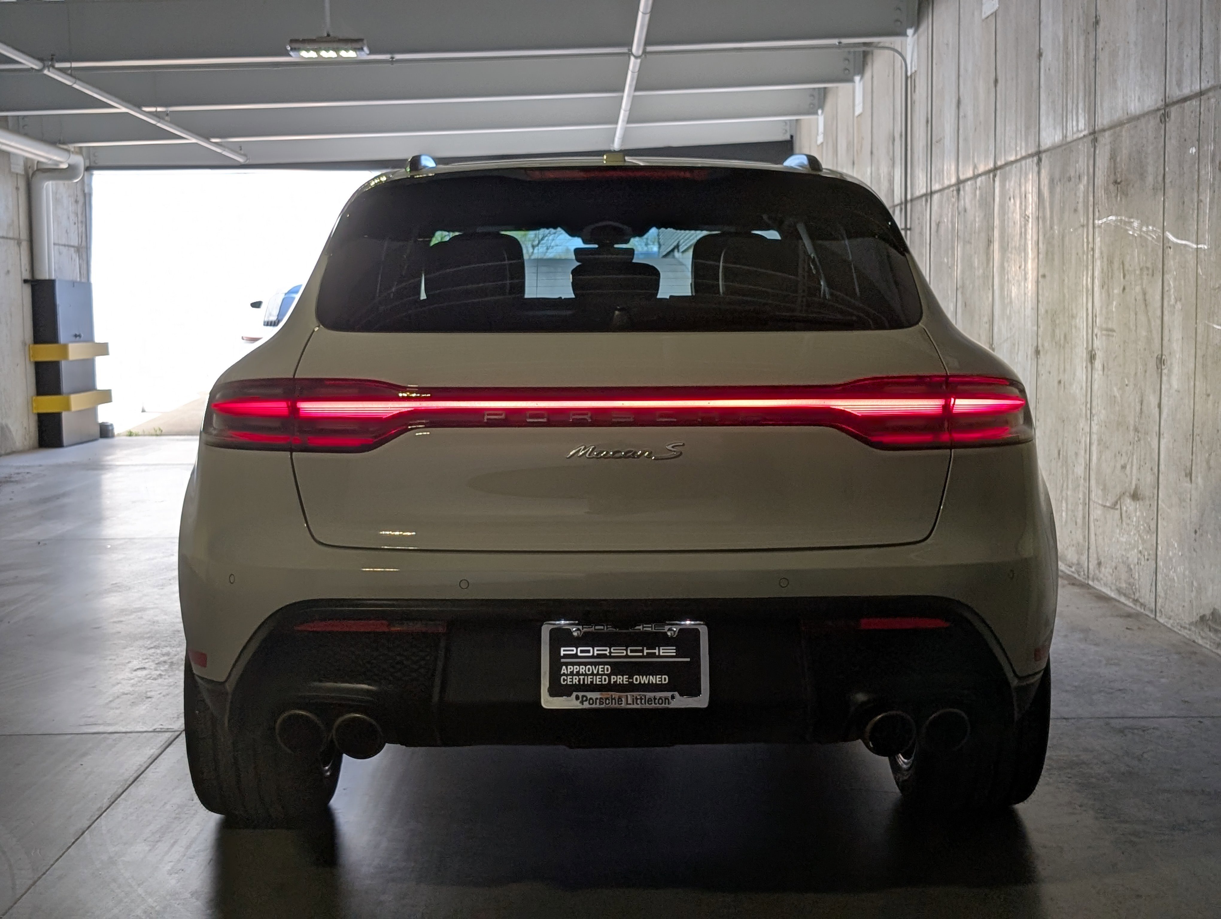 Certified 2024 Porsche Macan S image 8