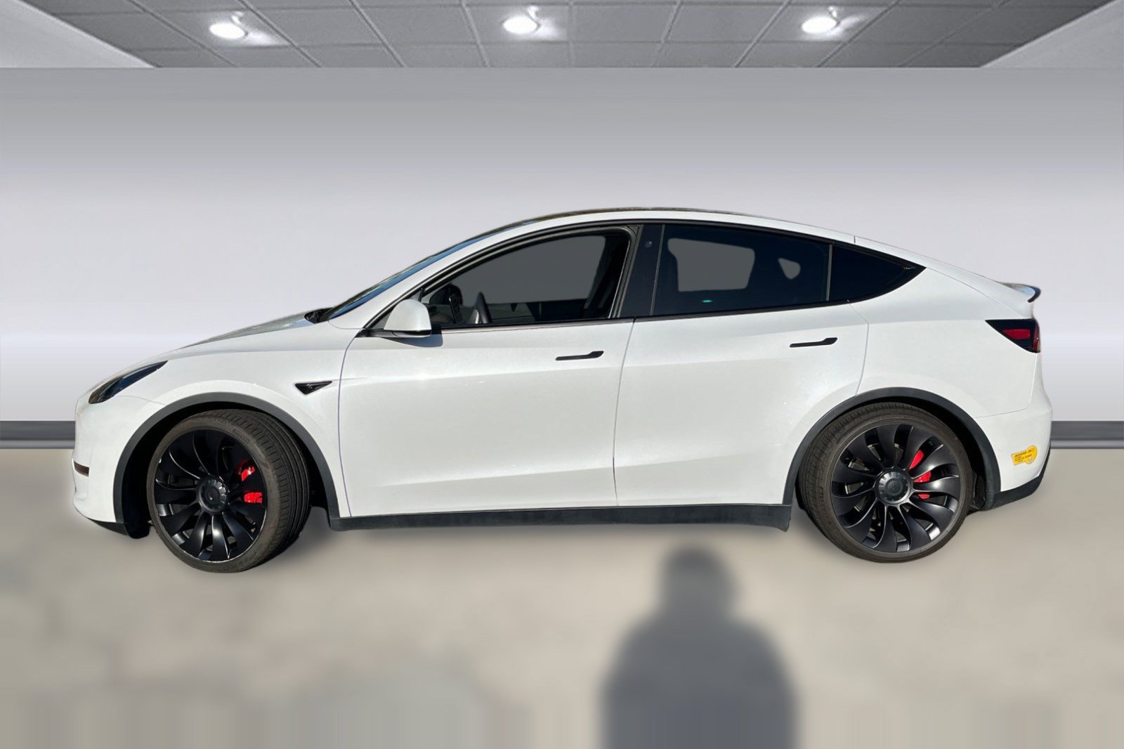 Used 2022 Tesla Model Y Performance AWD/4WD image 2