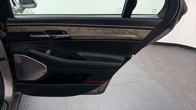 Used 2020 Genesis G90 5.0 Ultimate RWD image 23