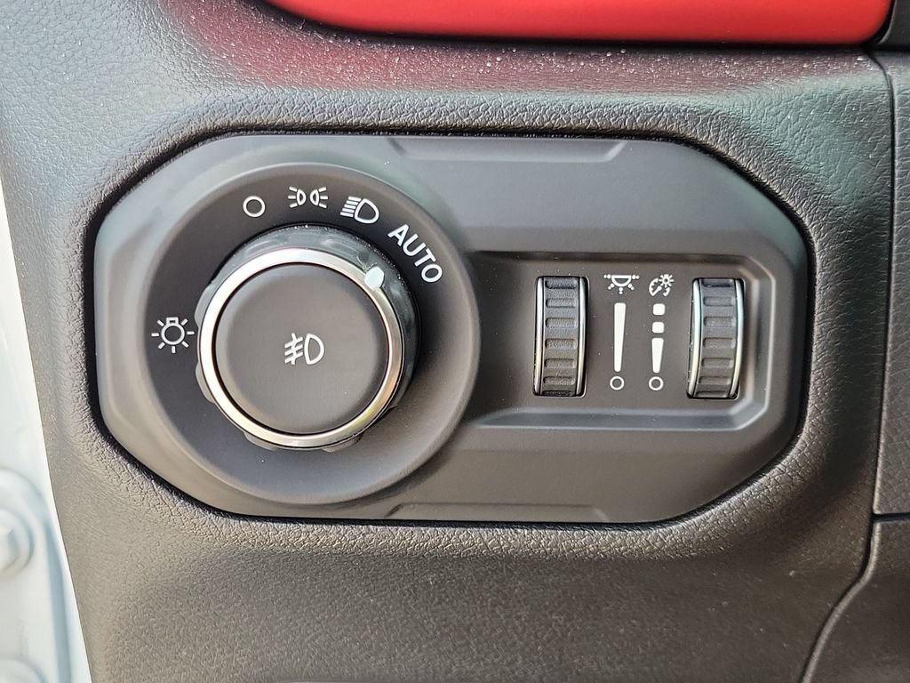 Used 2021 Jeep Wrangler Rubicon AWD/4WD image 17
