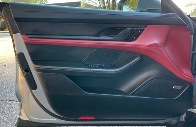 Used 2020 Porsche Taycan 4S image 13