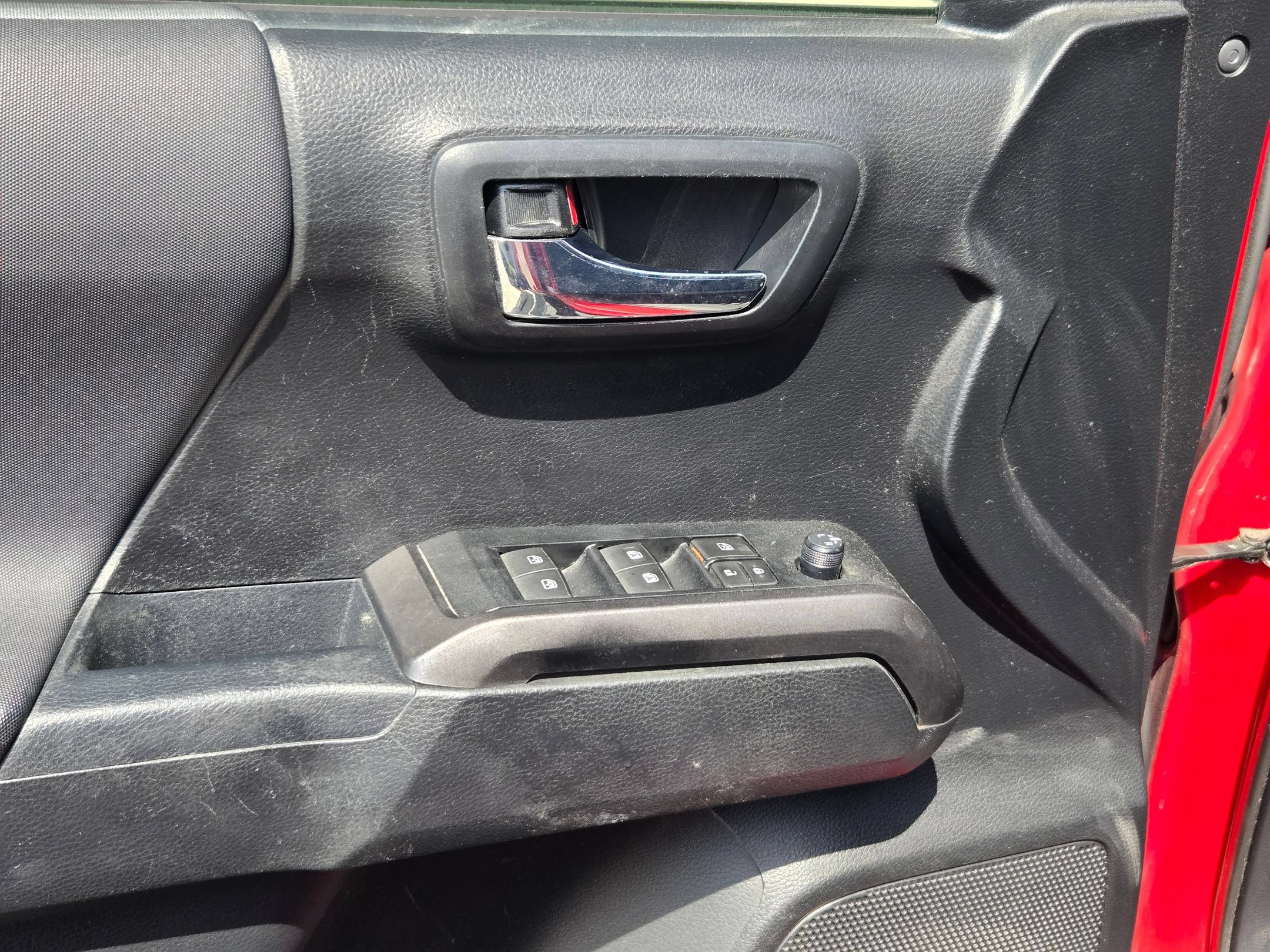 Used 2019 Toyota Tacoma TRD Sport RWD image 11
