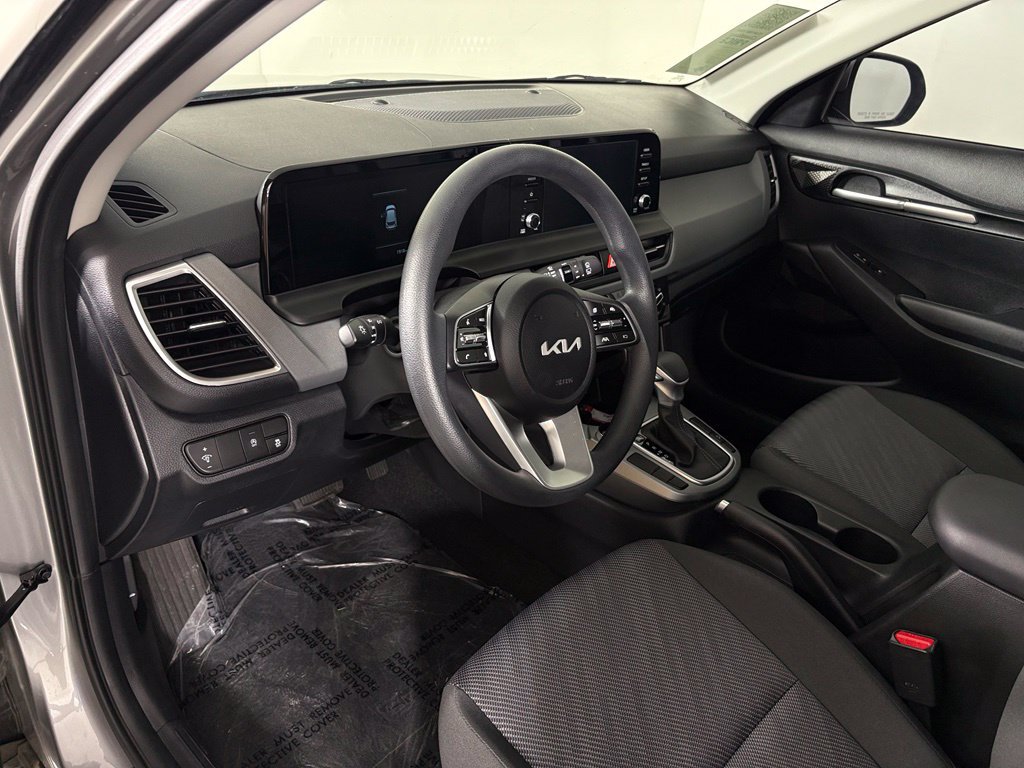 New 2026 Kia Seltos LX FWD image 15