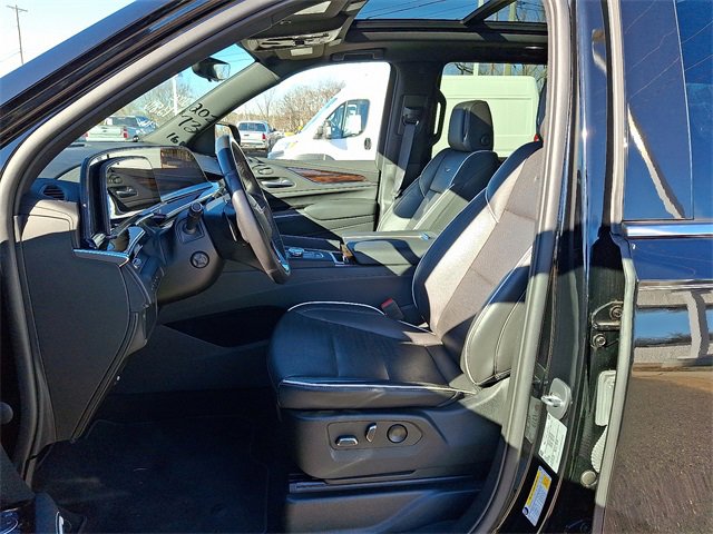 Certified 2023 Cadillac Escalade Premium Luxury image 11
