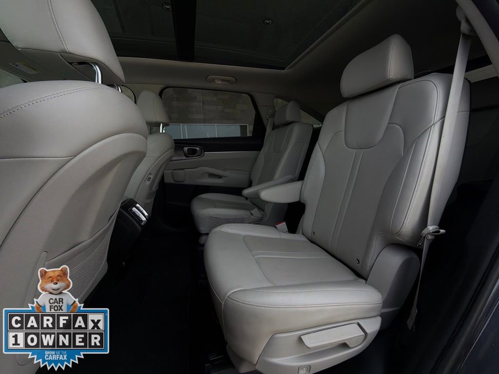 Used 2021 Kia Sorento EX FWD image 22